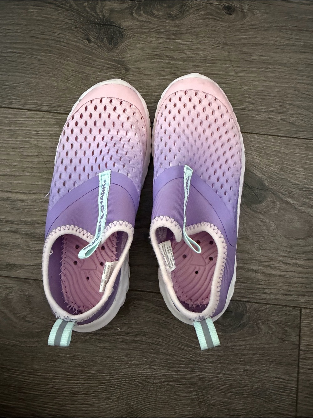 Kids Gradient Pink & Purple Slip-On Water Shoes